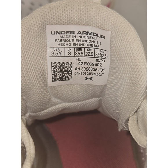 Under Armour Girls Boys 3.5Y Gym Basketball Volleyball Tennis Shoes Pink White - Picture 7 of 16